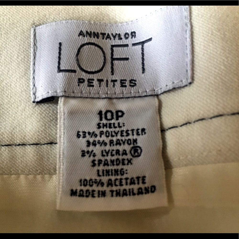 Loft Cream Lined Skirt with Pockets in Front (10p) - Picture 3 of 5